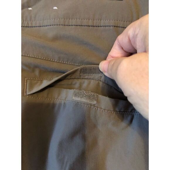 Columbia Sports Dry Tech Shorts 16 - Picture 7 of 15